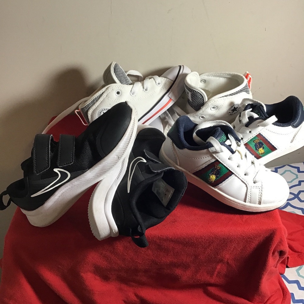 🤡#515, Polo, size 8, Nike size 10C, Converse size 9, all in good/great cond. 🔥